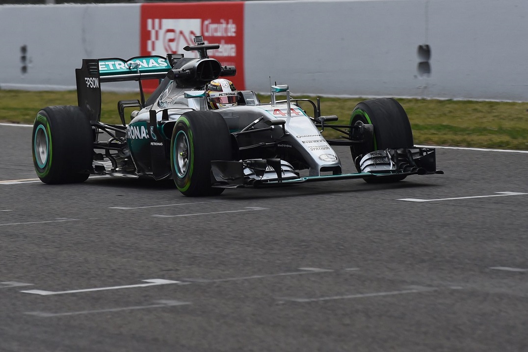 Ferrari vs Mercedes: θα πέσουνε κορμιά...